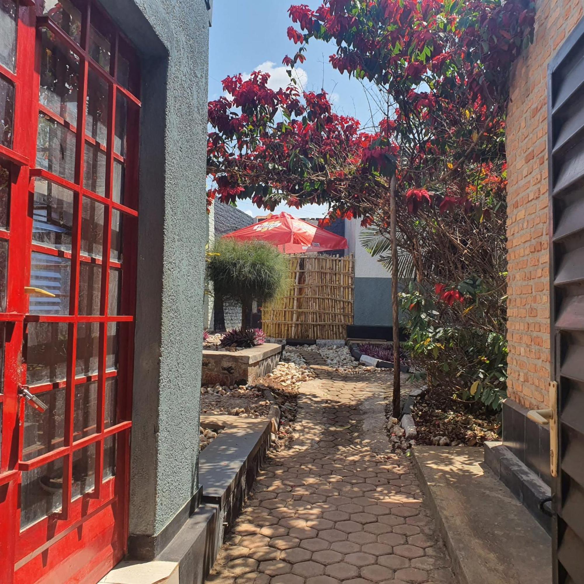Akagera Neighbors Bed & Breakfast Kabarondo Exterior photo